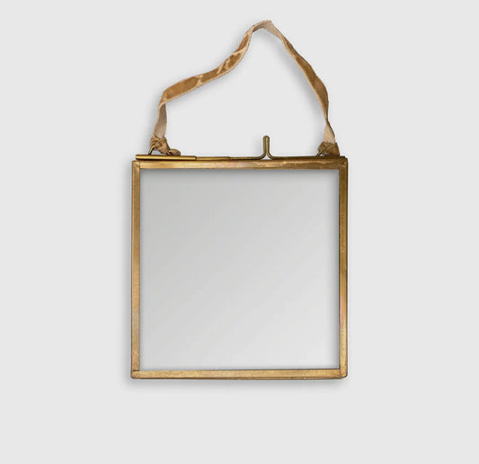 4x4 Frame Ornament