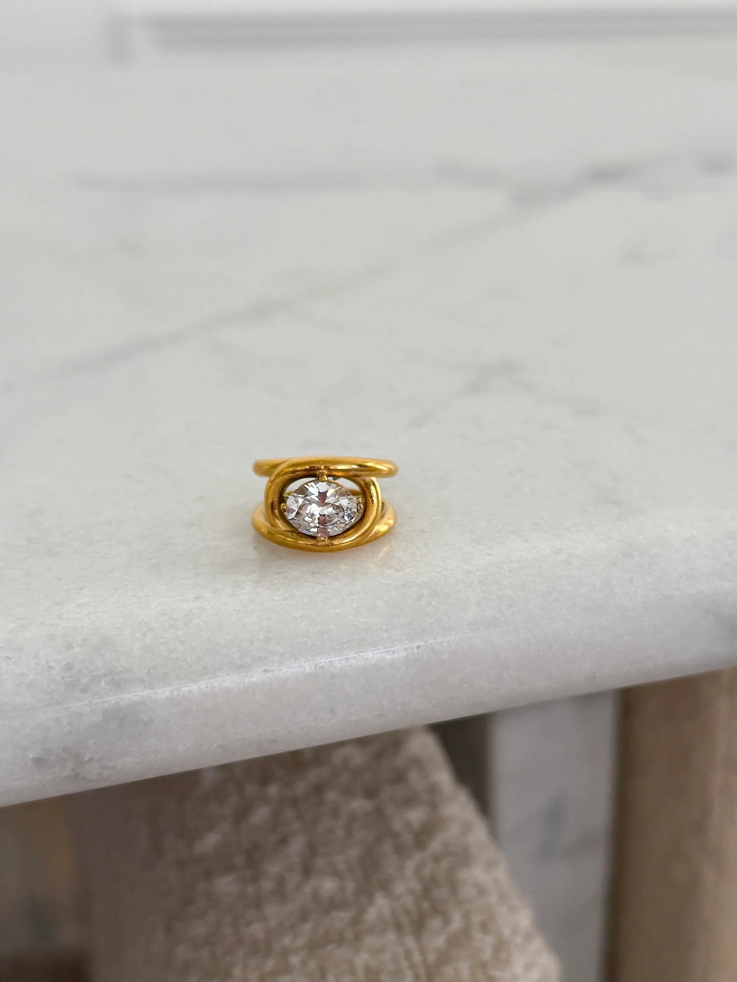 Chansutt Pearls: Dylan Ring