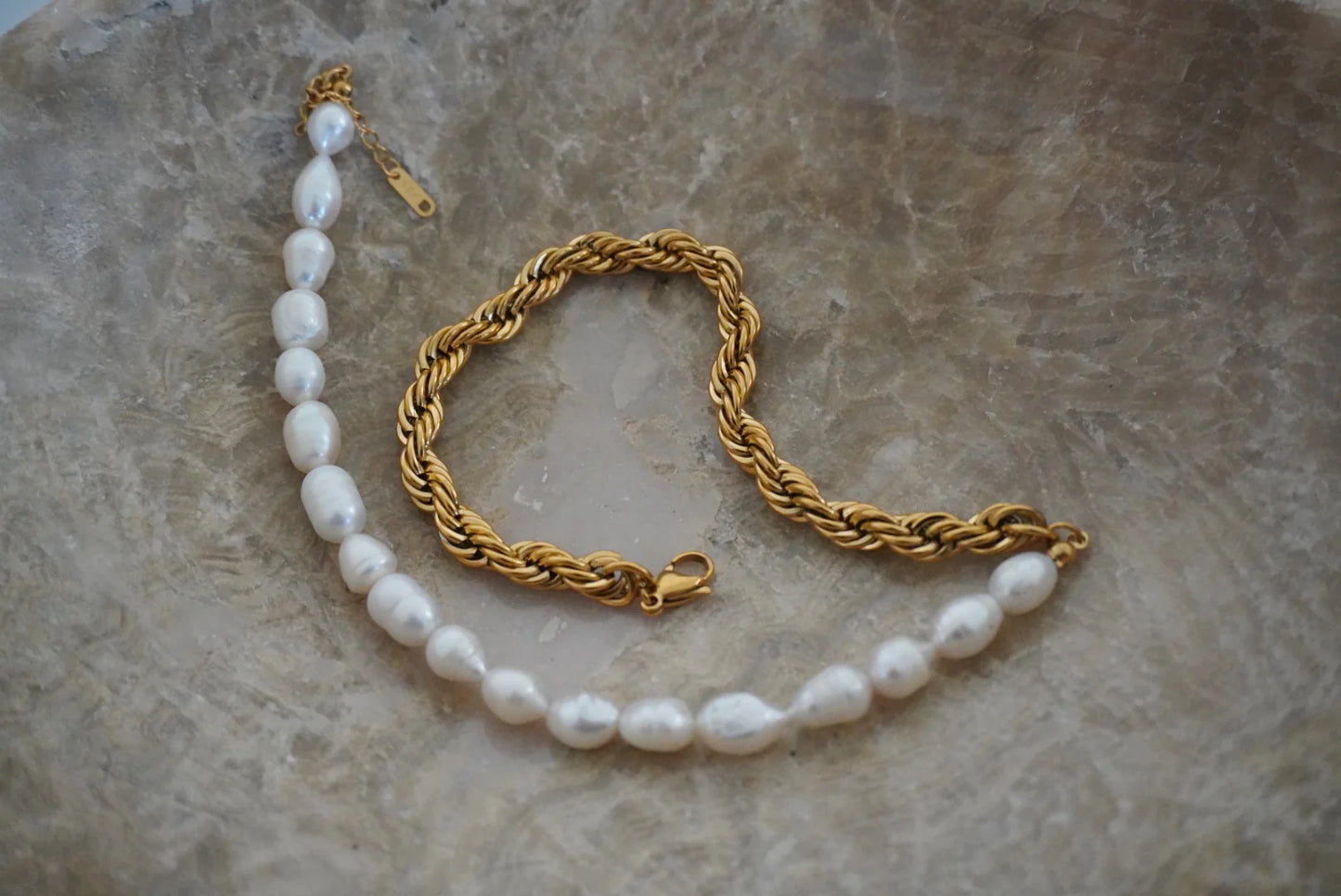 Chansutt Pearls: Willow Necklace